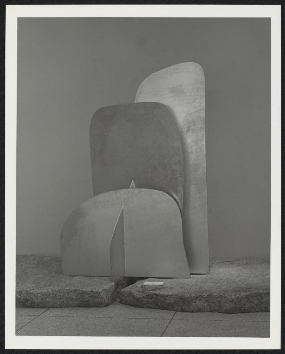 Installation view of "Isamu Noguchi: Steel Sculptures," Sogetsu Plaza (April, 1984)