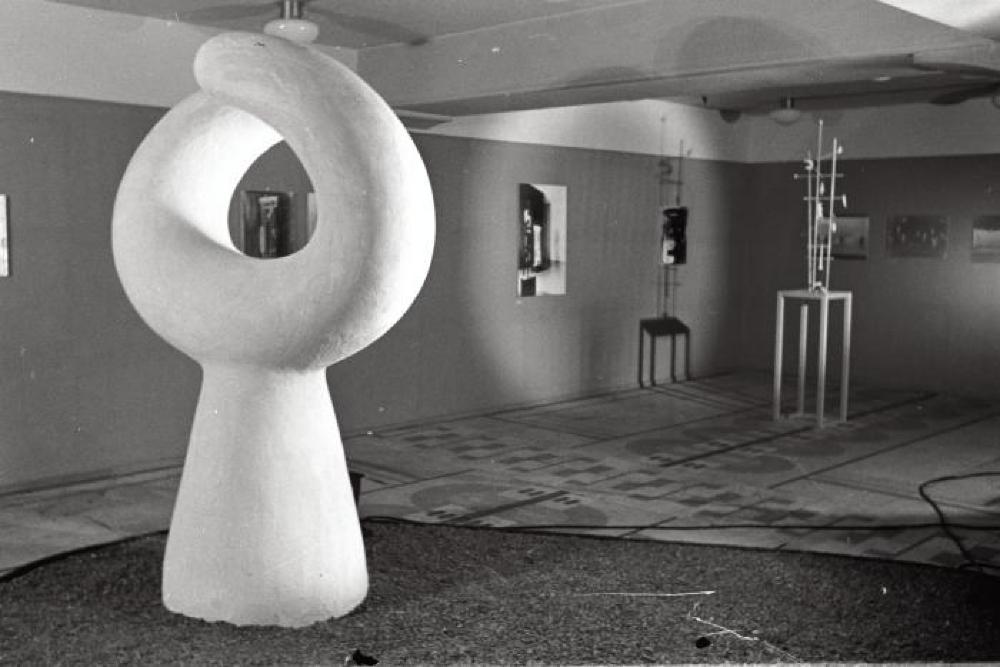 Installation view of "Isamu Noguchi," Mitsukoshi Department Store exhibition, (Nihombashi Head Store)